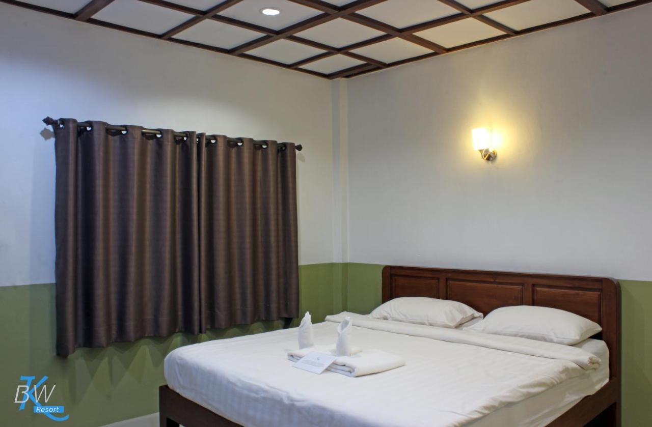 Baan Khue Wieng Resort Mae Sariang Exteriör bild