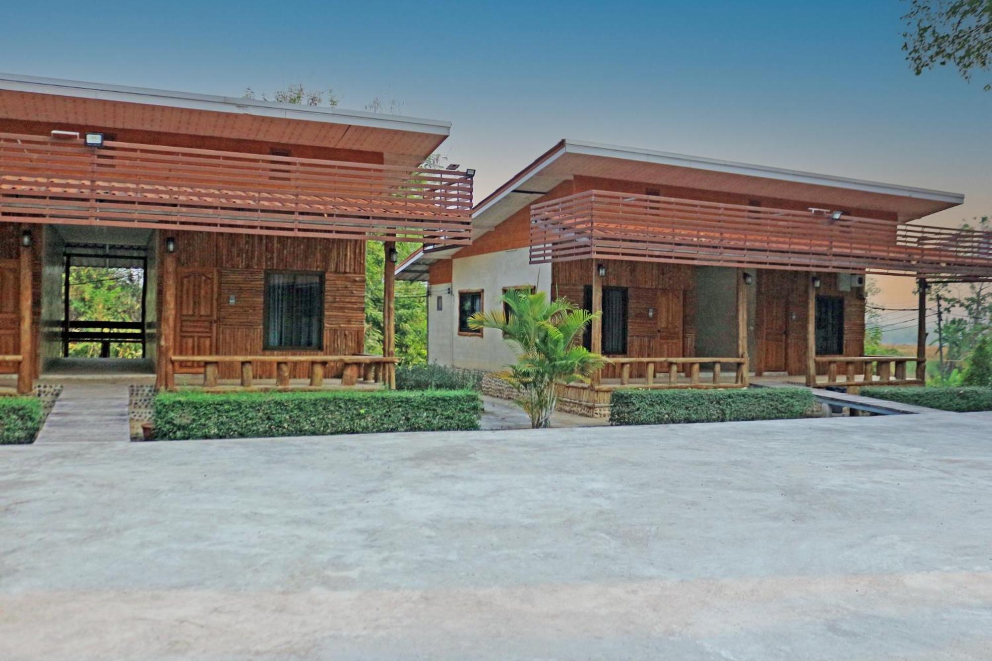 Baan Khue Wieng Resort Mae Sariang Exteriör bild