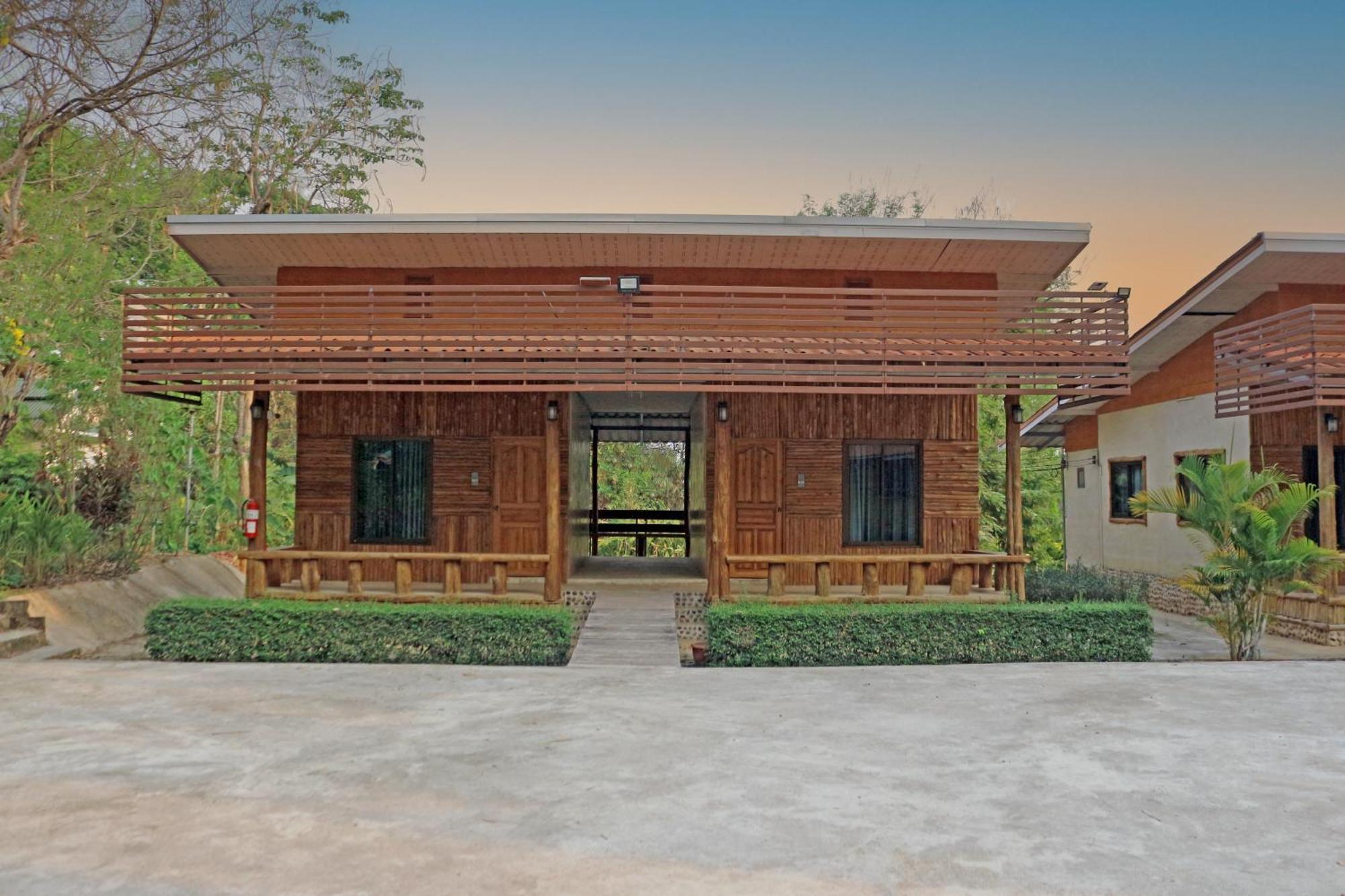 Baan Khue Wieng Resort Mae Sariang Exteriör bild