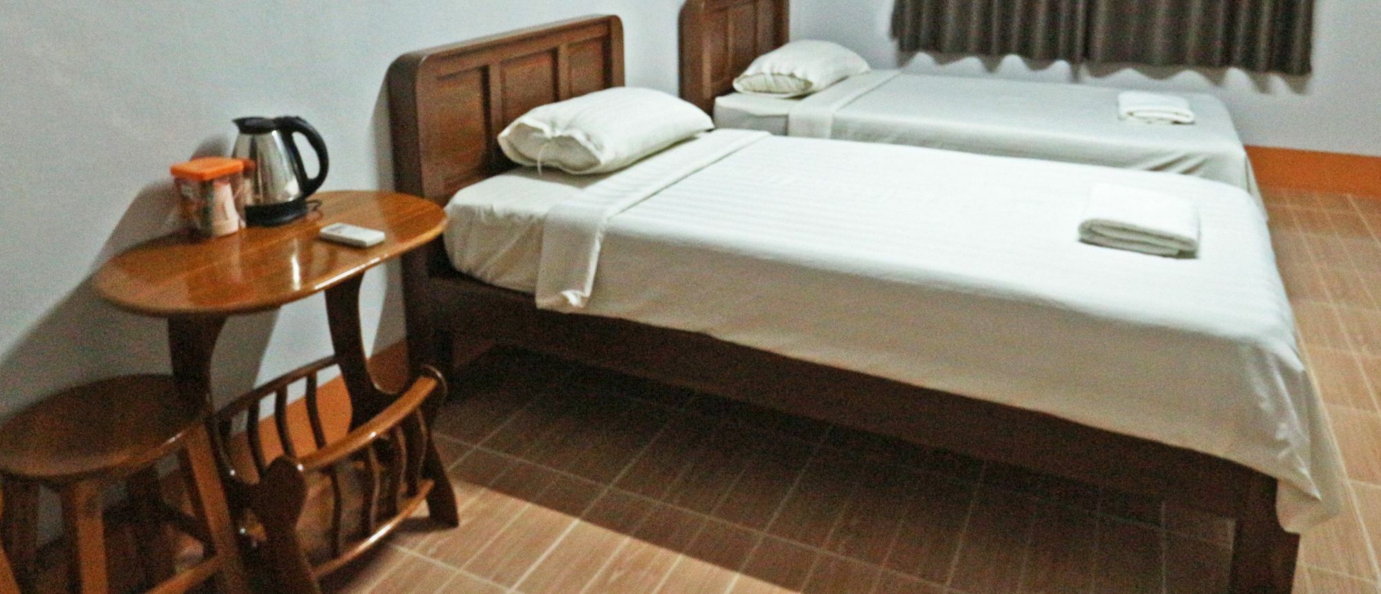 Baan Khue Wieng Resort Mae Sariang Exteriör bild